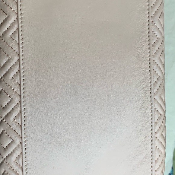 Tory Burch Marion quilted center zip pale apricot - Picture 8 of 8